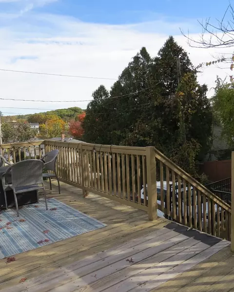 Exterior - 11 Sonoma Dr, Worcester, MA 01605 photo 2 of 6