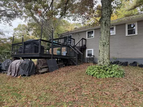 Exterior - 355 Winter St, Walpole, MA 02081 photo 5 of 5