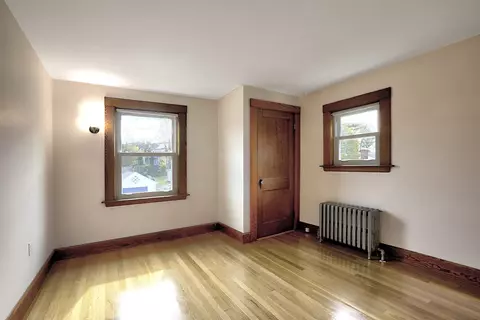 Bedroom - 262 Washington St, Gloucester, MA 01930 photo 4 of 6
