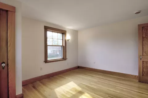 Bedroom - 262 Washington St, Gloucester, MA 01930 photo 2 of 6