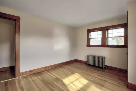 Bedroom - 262 Washington St, Gloucester, MA 01930 photo 3 of 6