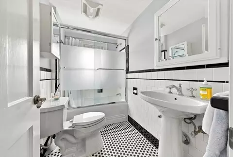 Bath - 14 Colby Rd, Hingham, MA 02043 photo 1 of 2