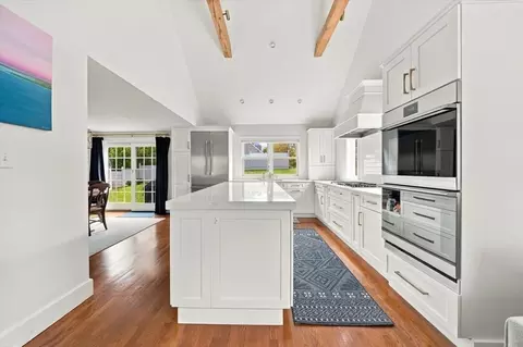 Kitchen - 14 Colby Rd, Hingham, MA 02043 photo 4 of 5