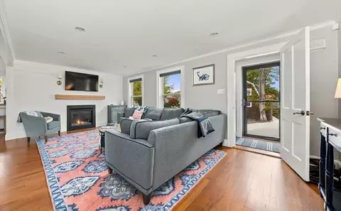 Living - 14 Colby Rd, Hingham, MA 02043 photo 4 of 4