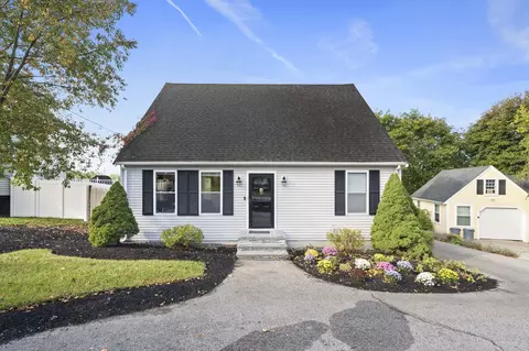 11 Doris Dr, Weymouth, MA 02191