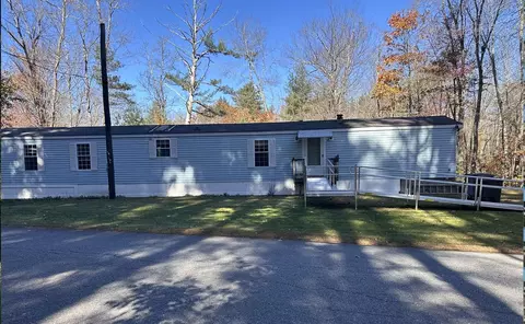 78 Whitney St, Gardner, MA 01440