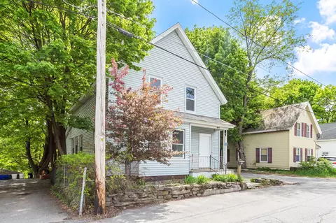 15 Redman Pl, Fitchburg, MA 01420