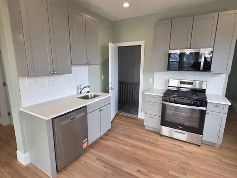 89 Mora St #3, Boston, MA 02122