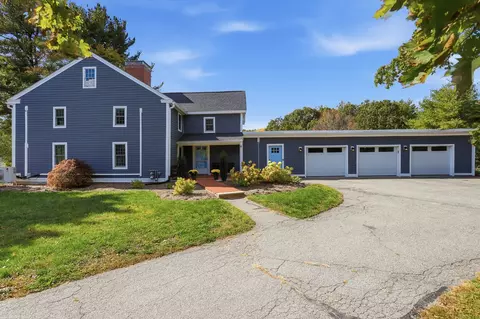 75 Concord Rd, Chelmsford, MA 01824
