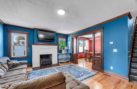 Living - 775 White St, Springfield, MA 01108 photo 2 of 3