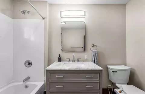 Bath - 775 White St, Springfield, MA 01108 photo 3 of 3
