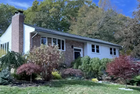 Exterior - 114 Chickering Rd, Dedham, MA 02026 photo 2 of 4