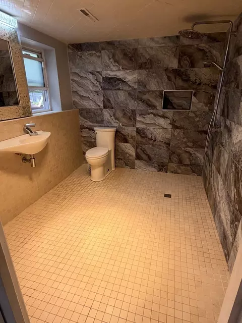 Bath - 114 Chickering Rd, Dedham, MA 02026 photo 2 of 2
