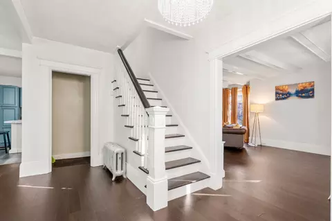 Entry Way - 25 Marengo Park, Springfield, MA 01108 photo 1 of 3
