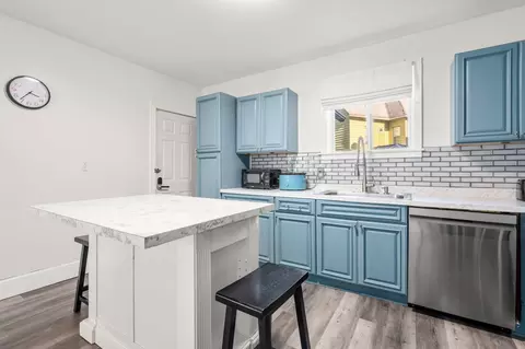 Kitchen - 25 Marengo Park, Springfield, MA 01108 photo 3 of 4