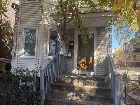 62 Chester Ave, Chelsea, MA 02150
