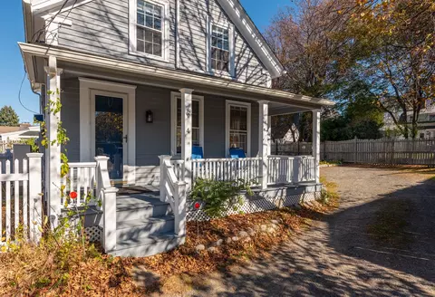 4 Union Ln, Rockport, MA 01966