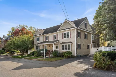 Exterior - 75 Bartlett Ave #75, Arlington, MA 02476 photo 3 of 5