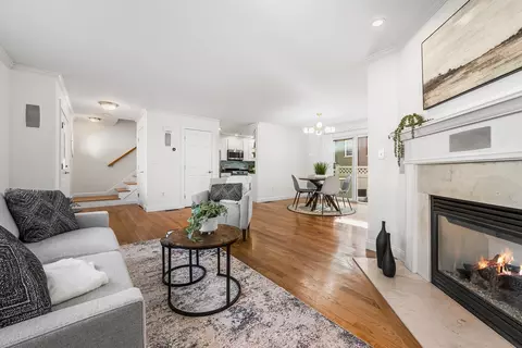 Living - 75 Bartlett Ave #75, Arlington, MA 02476 photo 2 of 3