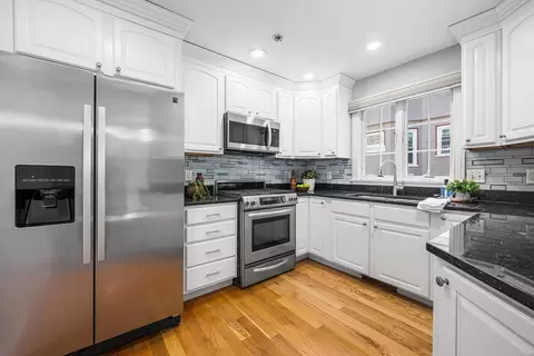 Kitchen - 75 Bartlett Ave #75, Arlington, MA 02476 photo 1 of 2