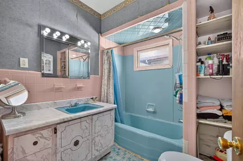 Bath - 34 Baker Rd, Everett, MA 02149 photo 2 of 2