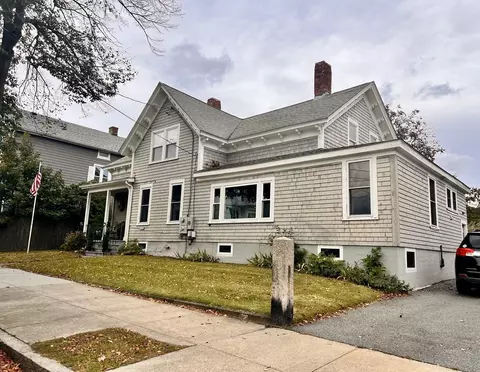 580 Pine St, Fall River, MA 02720 photo 2