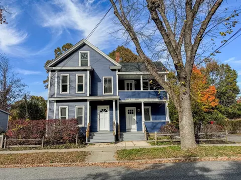 39 Park St, Turners Falls, MA 01376