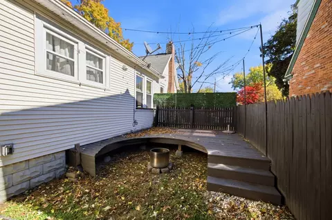 Exterior - 120 Ellsworth Ave, Springfield, MA 01118 photo 6 of 14