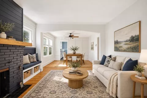 Living - 120 Ellsworth Ave, Springfield, MA 01118 photo 1 of 4
