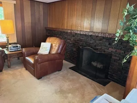 Living - 152 River St, Middleton, MA 01949 photo 3 of 3