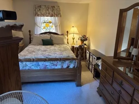 Bedroom - 152 River St, Middleton, MA 01949 photo 3 of 5
