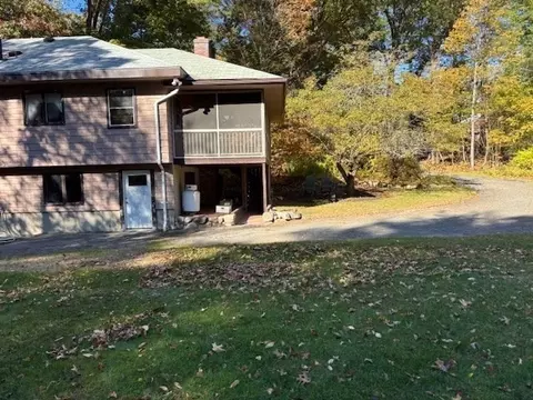 Exterior - 152 River St, Middleton, MA 01949 photo 5 of 17