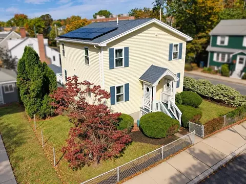 28 Heathcote St, Roslindale, MA 02131
