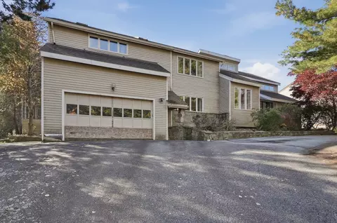 Exterior - 29 Whisper Dr, Worcester, MA 01609 photo 2 of 7