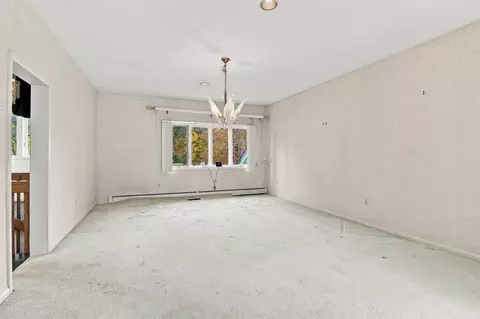 Living - 29 Whisper Dr, Worcester, MA 01609 photo 6 of 10