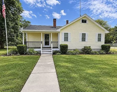 57 Morton, Dartmouth, MA 02747