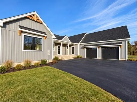 306 N Liberty St, Belchertown, MA 01007