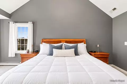 Bedroom - 9 Jonathans Way, Upton, MA 01568 photo 1 of 9