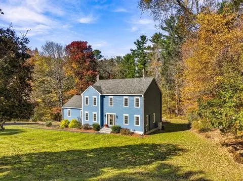 Exterior - 9 Jonathans Way, Upton, MA 01568 photo 2 of 6