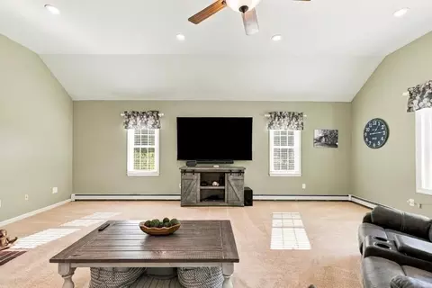 Living - 9 Jonathans Way, Upton, MA 01568 photo 2 of 3