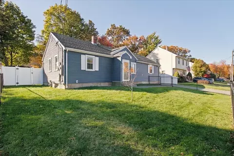 49 Clapp St, Abington, MA 02351
