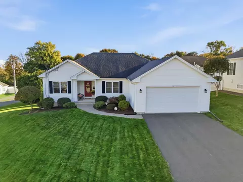 26 Mayer, Holyoke, MA 01040