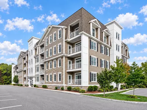 320 Middlesex Ave #D307, Medford, MA 02155