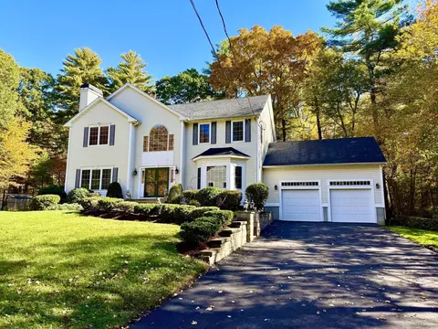 16 Parsons Walk, Berkley, MA 02779