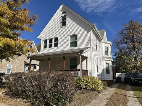 434 Pleasant St, Holyoke, MA 01040