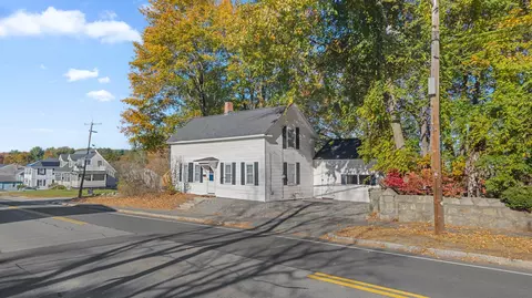 82 W Main St, Dudley, MA 01571
