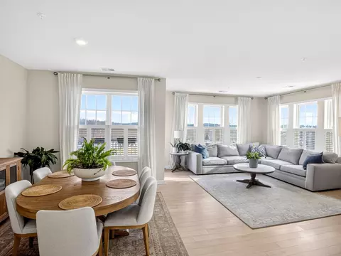 4206 Peters Farm Way #206, Westborough, MA 01581
