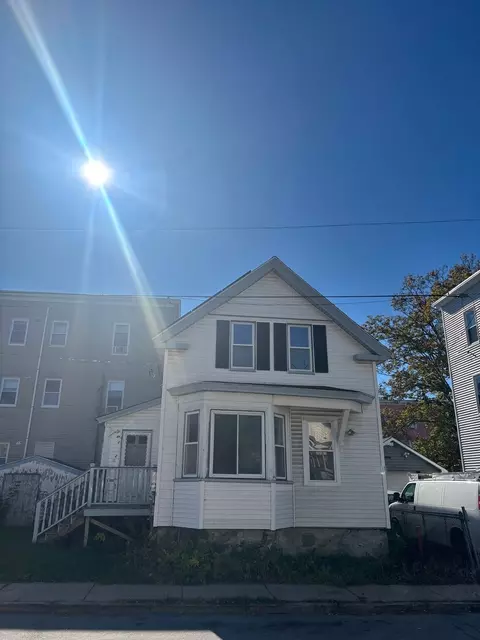 12 Center St, Lawrence, MA 01841