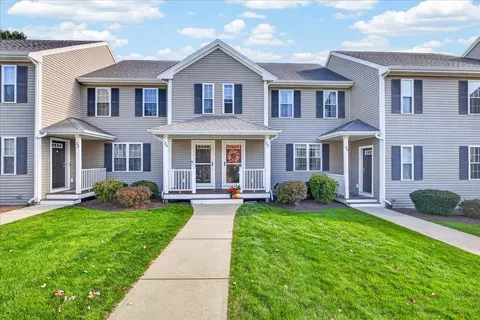 101 Cherry St #25, Plymouth, MA 02360