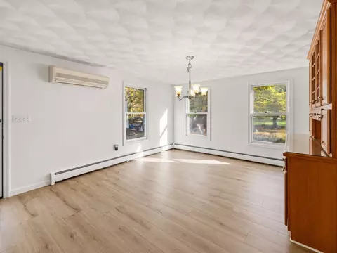 Living - 50 Fox Ave, Dracut, MA 01826 photo 3 of 7